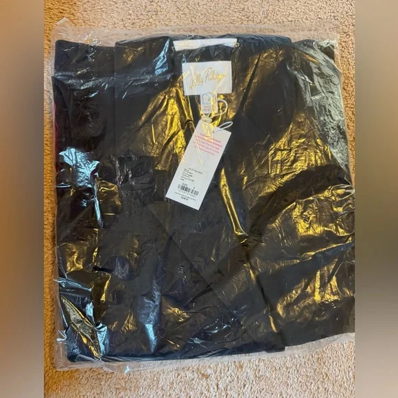 Lilly Pulitzer Eudora Vest in Noir.